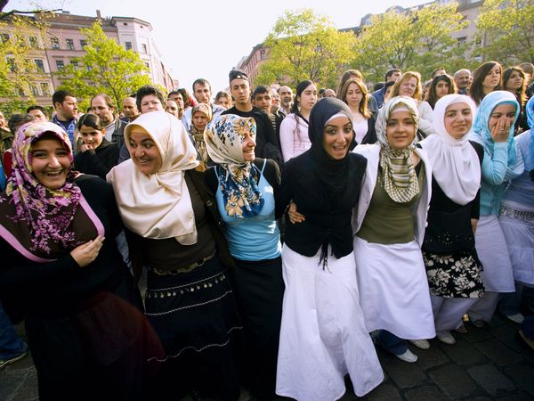 Aktuelles, Nachrichten, Meinungen, Reportagen | Der Montag        | Die demografische Transformation in Deutschland: Geburtenrate von Muslimen und Einwanderung