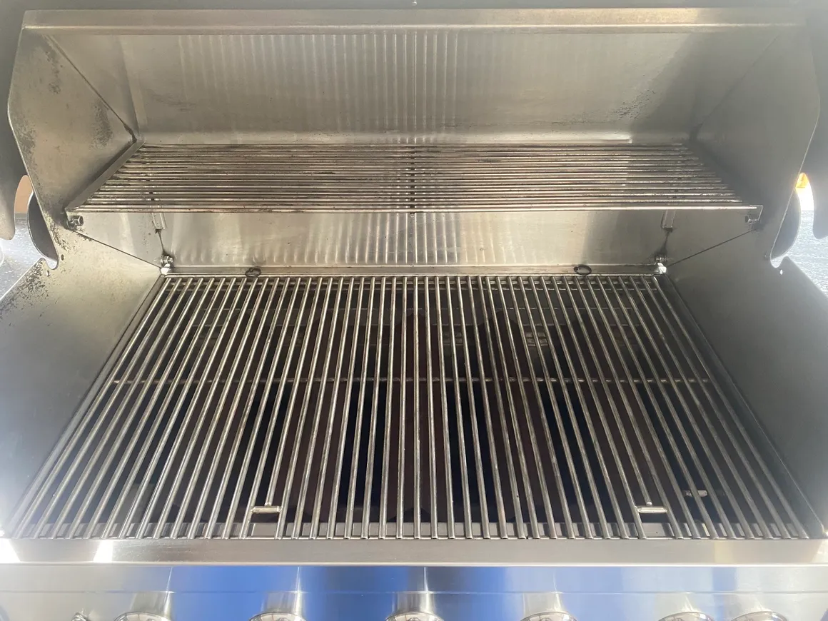 Why Toronto Homeowners Choose Us for BBQ Cleaning Services?