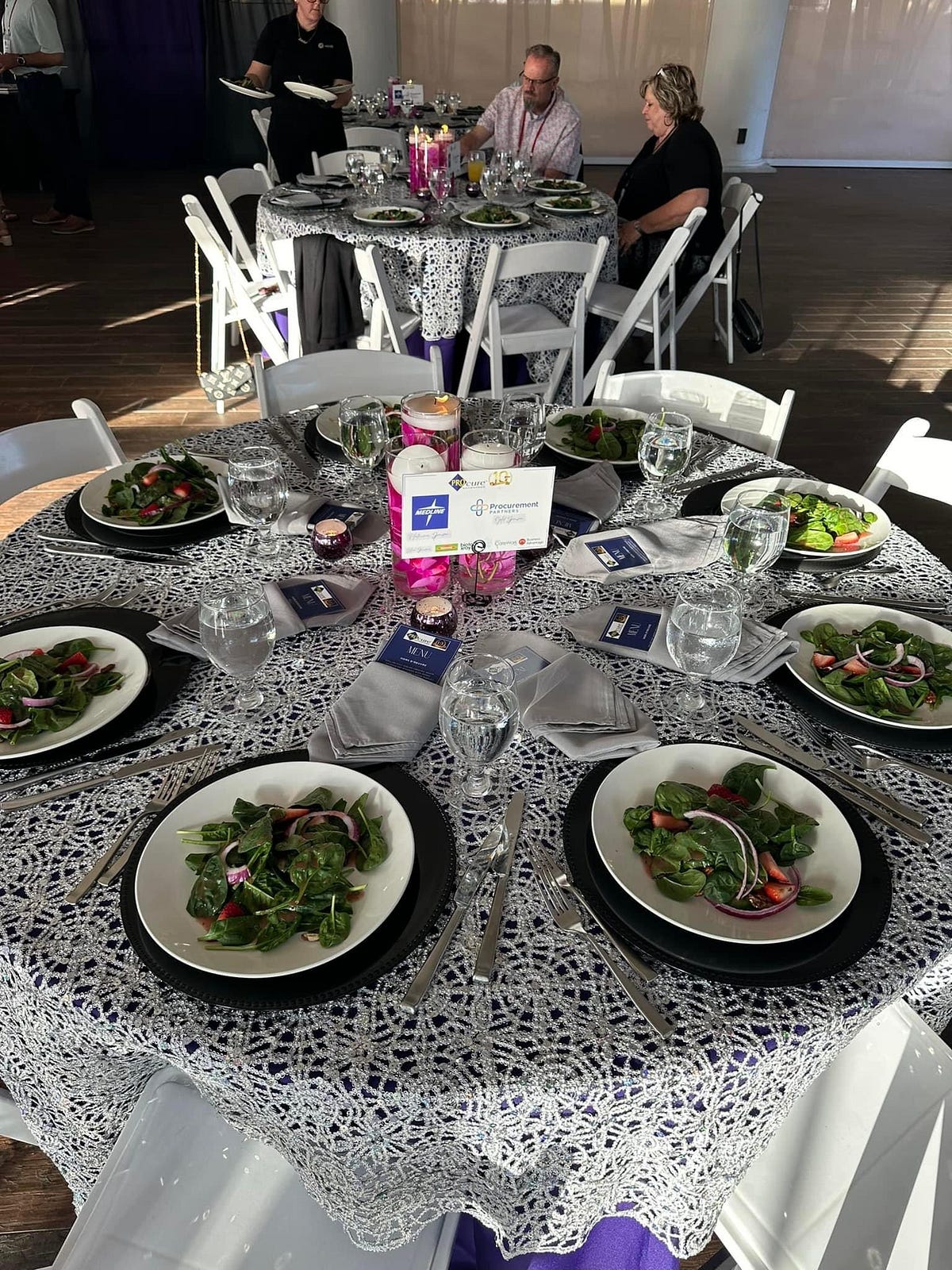 The Benefits of Hiring Local Caterers in Naples, FL | by Raynzcatering