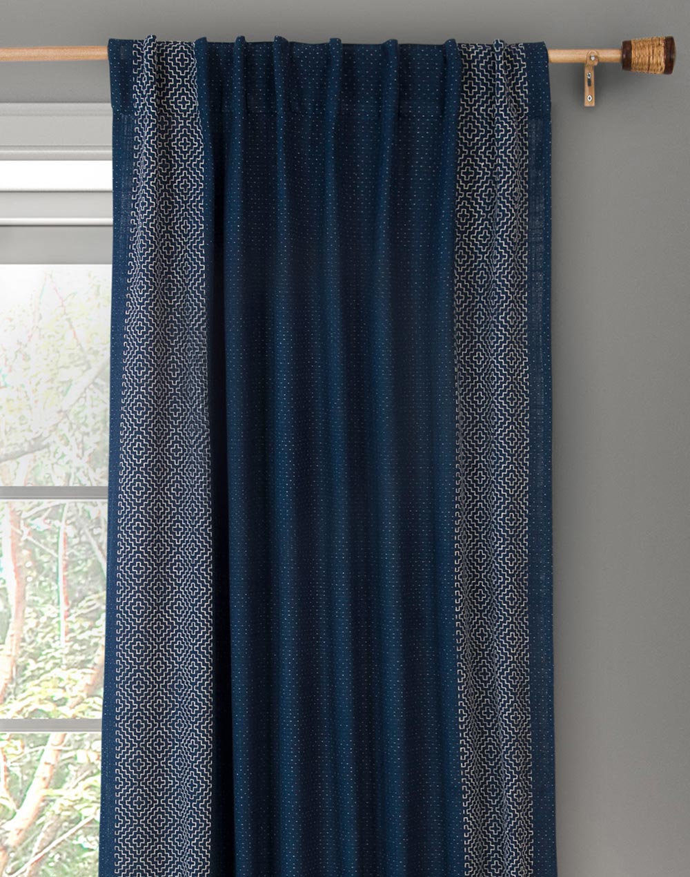 Choosing Curtains for Small Spaces: Tips and Tricks
