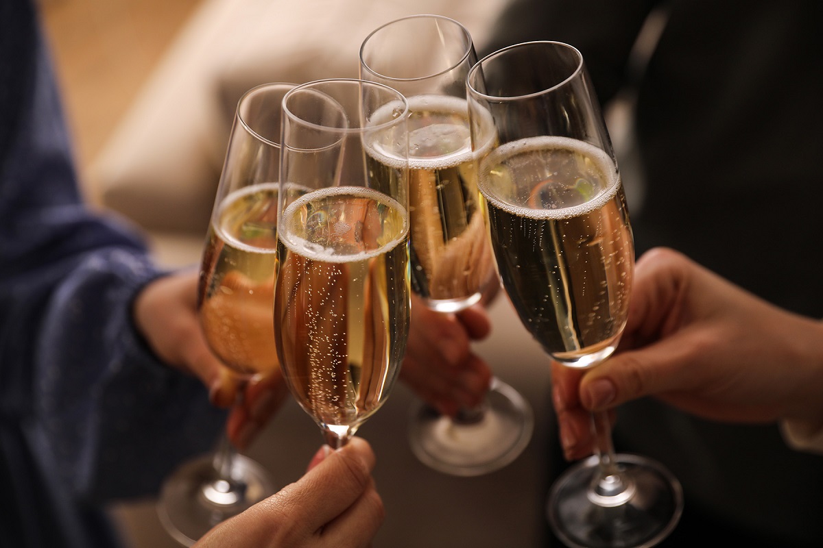 Title: Sparkling Wines 101: A Guide to Bubbly Delights – Australia Everyday Living