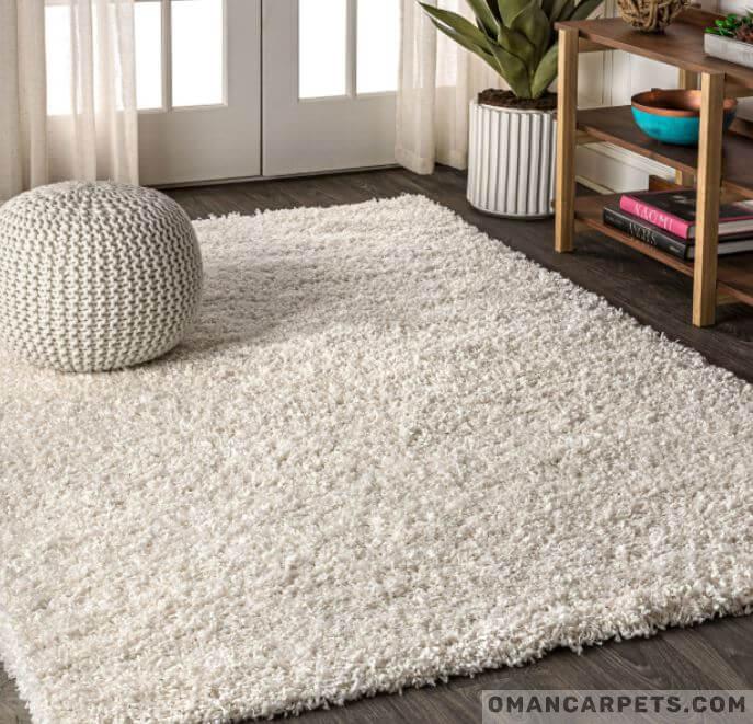 Buy the Best Beauty and Durability of Area Rugs in Oman