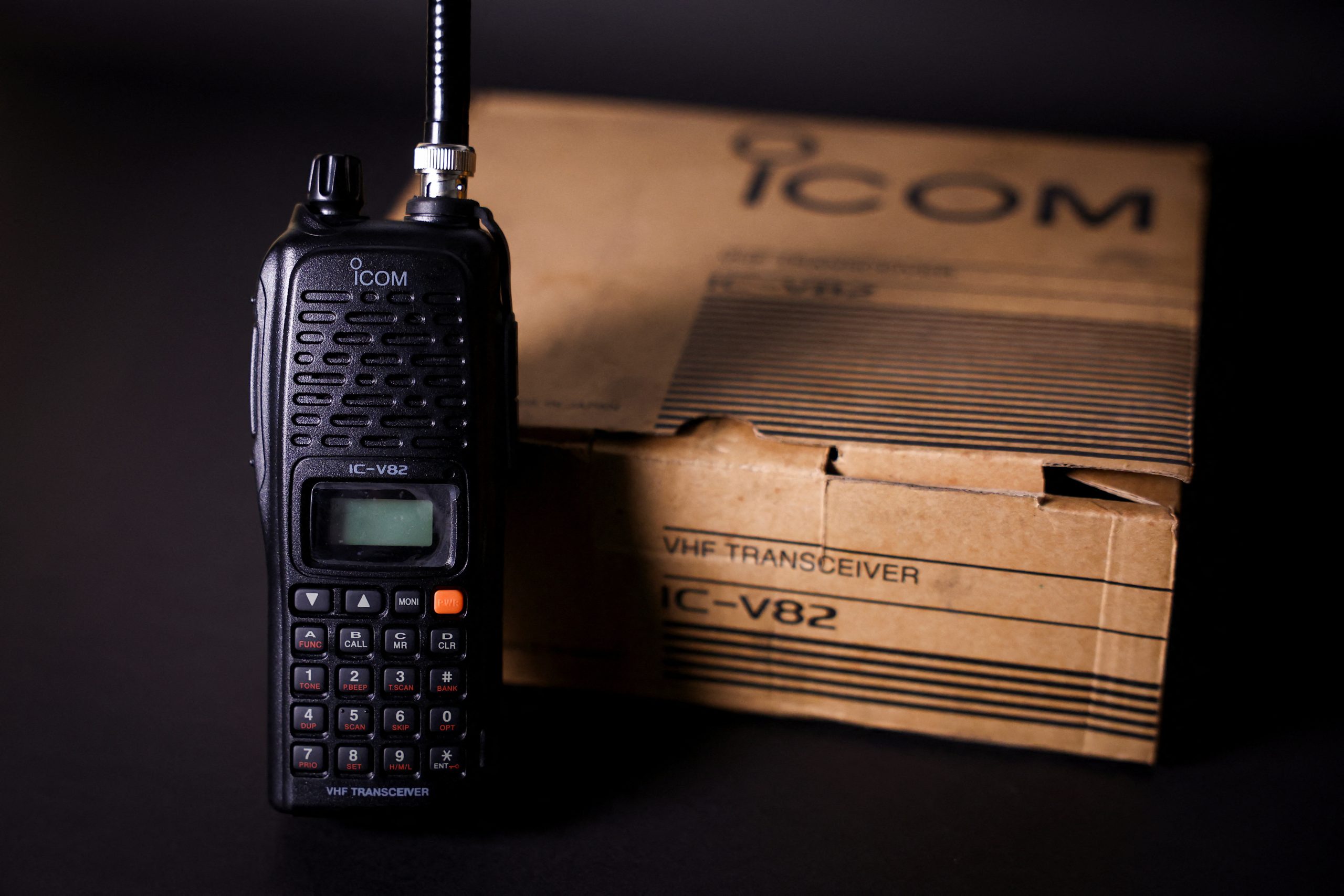 Icom: Intro Into Aviation Radios