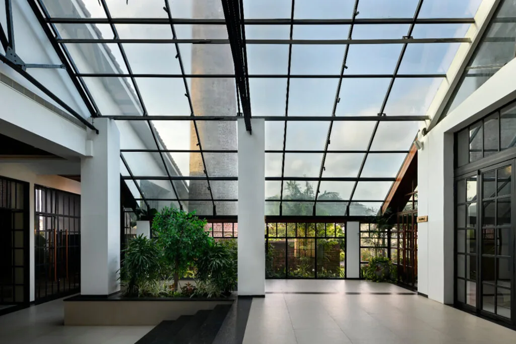 Glass Window Design Ideas to Transform Your Home | by HEKUR INDIA | Apr, 2025 | Medium