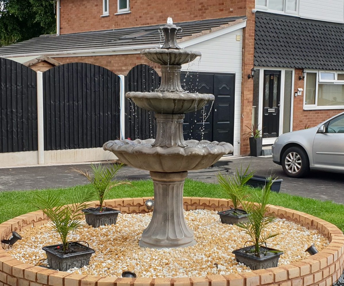 Transform Your Garden with Outdoor Water Features UK | Zupyak
