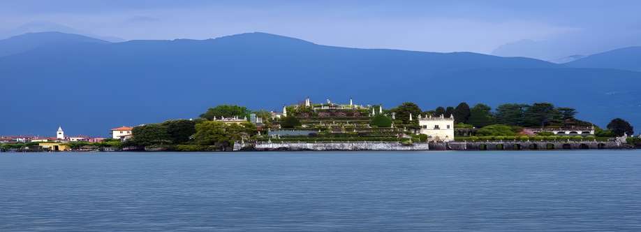 IDYLLIC ITALY Cover Image