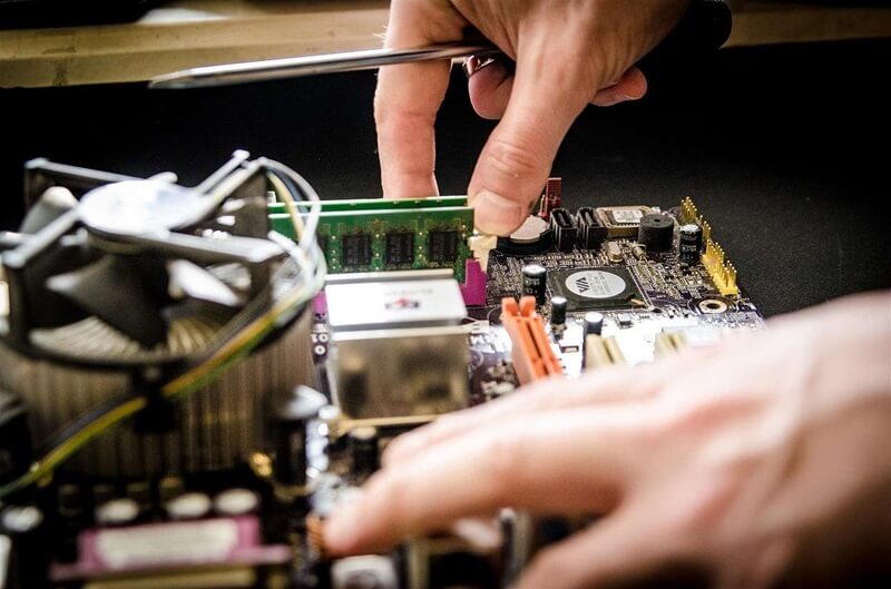 iPhone Repairs, PC, iPad, iMac repairs | In Australia | TMH